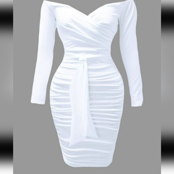 Dresses & Skirts - NEW OFF SHOULDER SEXY WHITE STRETCH DRESS PLUS FITS: SIZES 3XL-4XL